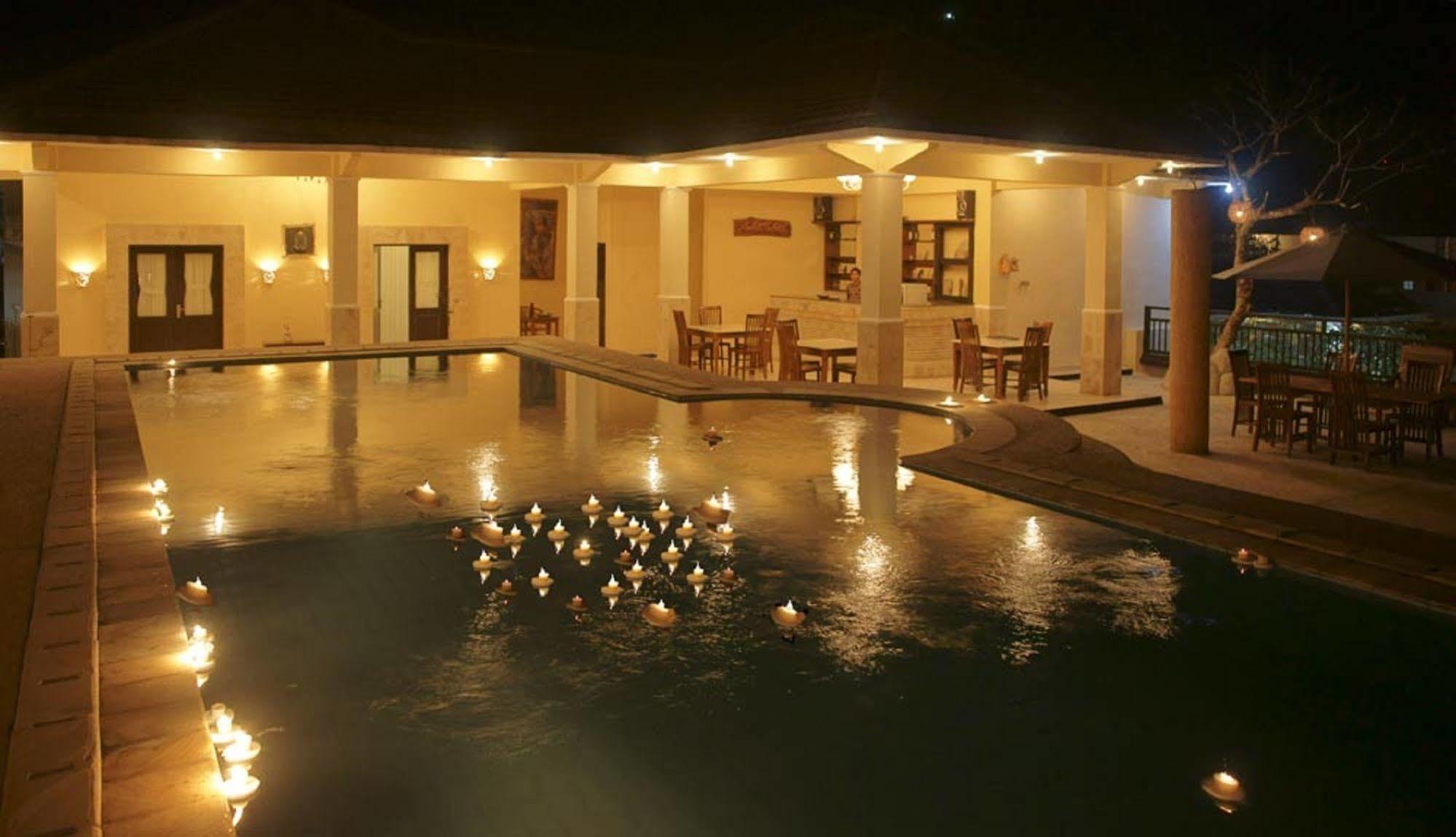 Singaraja Oyo 2334 Melka Excelsior Hotel מראה חיצוני תמונה
